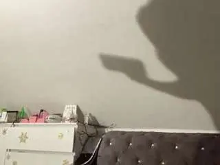 Tanishamehdi  live sex cam