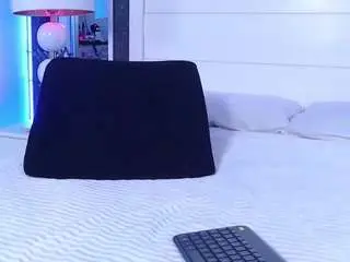 Viiolet-smith  live sex cam