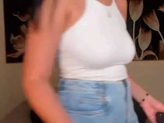 Ambarjames  live sex cam