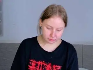 Crystalux  live sex cam