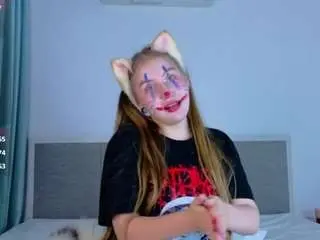 Crystalux  live sex cam