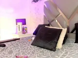 Emiilyrosee  live sex cam