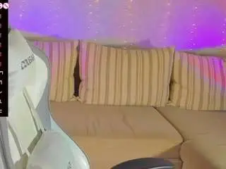 Flamygold  live sex cam