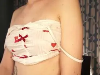 Irmafoxworth  live sex cam