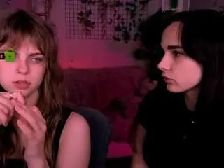 Naya-may  live sex cam