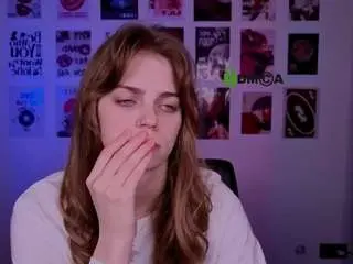 Naya-may  live sex cam
