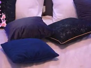 Rosaamour  live sex cam