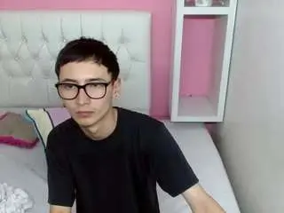 Xcoupleplayxx  live sex cam