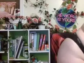 Average-girl  live sex cam