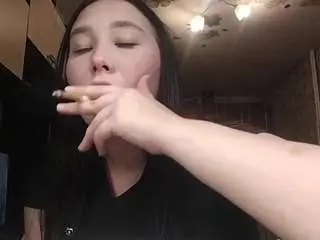 Charliekwaterski  live sex cam