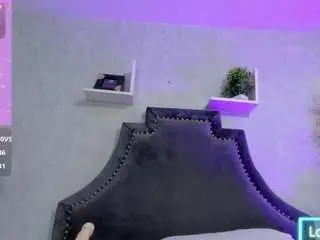 Emiliaa-rosse  live sex cam