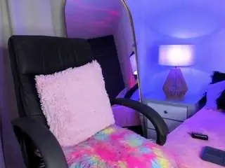Hailey-hadid  live sex cam