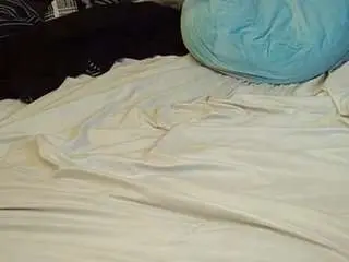 Lemontease69  live sex cam