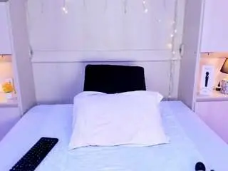 Hannyk  live sex cam