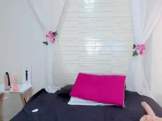 Hannyk  live sex cam