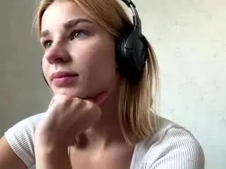 Lieselotteschwend  live sex cam