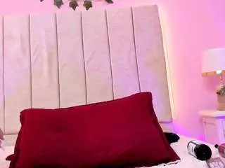 Rosalynwilde  live sex cam