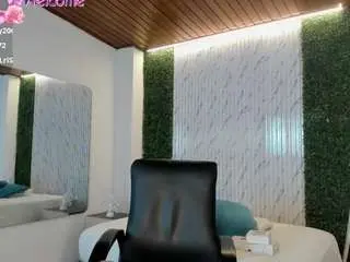 Victoria-mooree  live sex cam