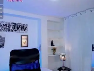 Victoria-mooree  live sex cam