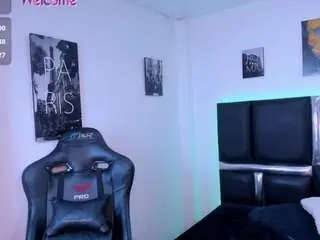 Victoria-mooree  live sex cam