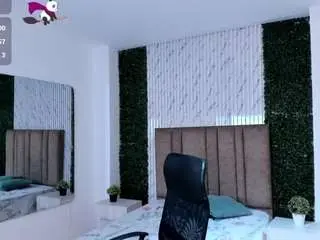 Victoria-mooree  live sex cam