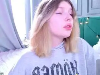 Aleksakeller  live sex cam