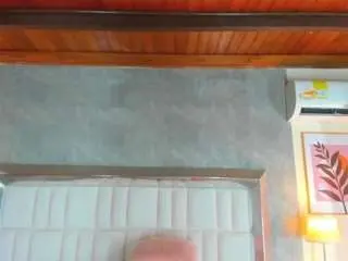 Almasaennz  live sex cam