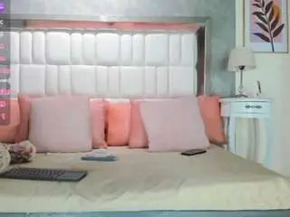 Almasaennz  live sex cam