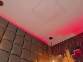 Megan-woll  live sex cam