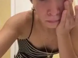 Prettynperla  live sex cam