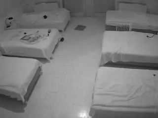 Voyeurcam-julmodels-bed-6  live sex cam