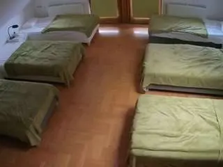 Voyeurcam-julmodels-bed-6  live sex cam