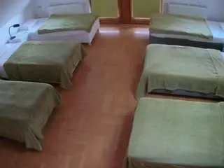 Voyeurcam-julmodels-bed-6  live sex cam