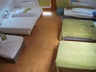 Voyeurcam-julmodels-bed-6  live sex cam