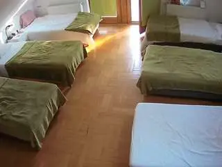 Voyeurcam-julmodels-bed-6  live sex cam