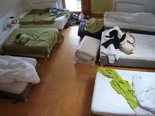 Voyeurcam-julmodels-bed-6  live sex cam