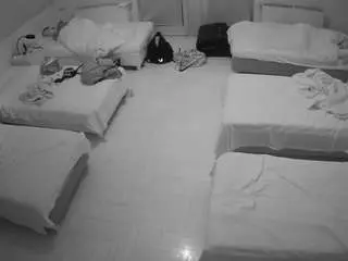 Voyeurcam-julmodels-bed-6  live sex cam