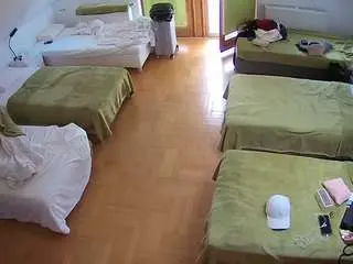 Voyeurcam-julmodels-bed-6  live sex cam