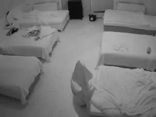 Voyeurcam-julmodels-bed-6  live sex cam