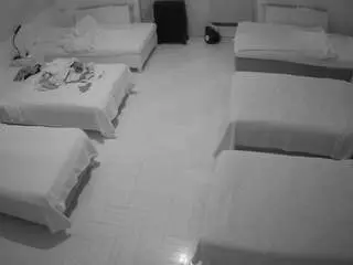 Voyeurcam-julmodels-bed-6  live sex cam