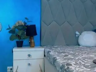 Ambraloong  live sex cam
