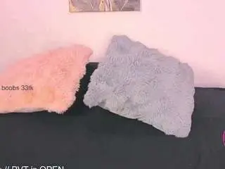 Artemily-1  live sex cam