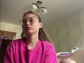 Brunachamers  live sex cam