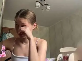 Brunachamers  live sex cam