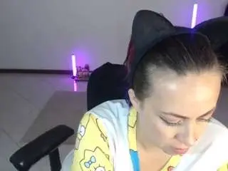 Charlottezoe12  live sex cam