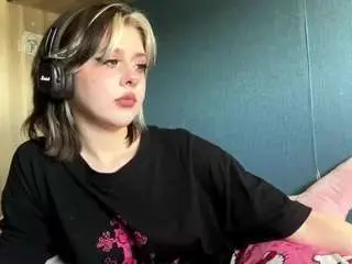 Shantelhurt  live sex cam
