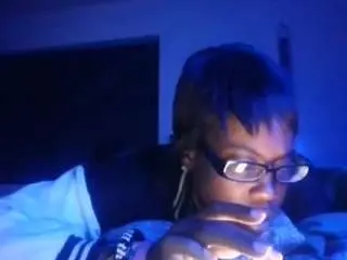 Antonettekiki  live sex cam