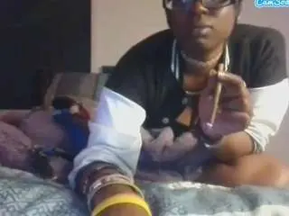 Antonettekiki  live sex cam