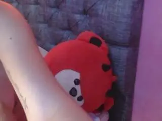 Luna-summer  live sex cam