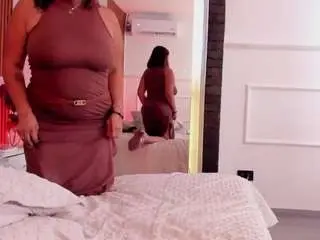 Shantalmilf  live sex cam